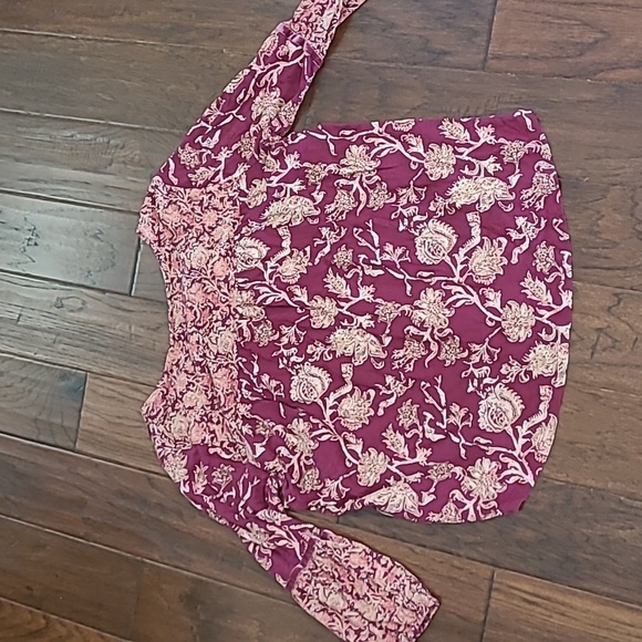 New Directions burgandy floral blouse with long sleeves & velvet trim size Large - Picture 2 of 7